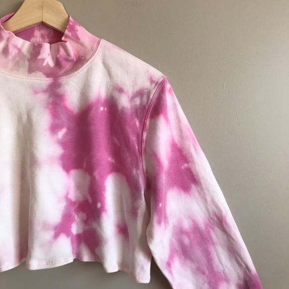 Reworked Crop Top and Shorts Set - Picture 6 of 12